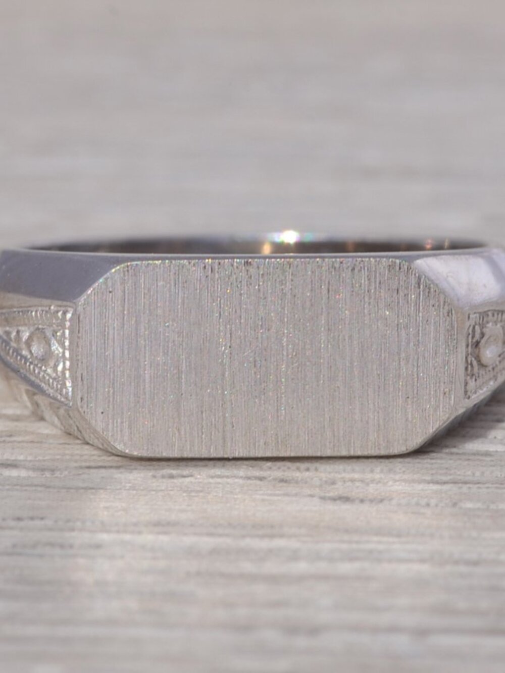 Engravable Signet Ring in White Gold